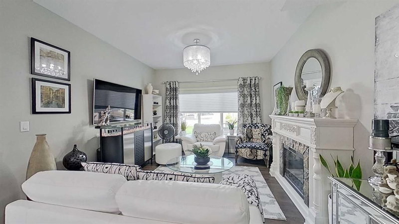 6, 367 Nolancrest Heights NW, Nolan Hill — interior photo