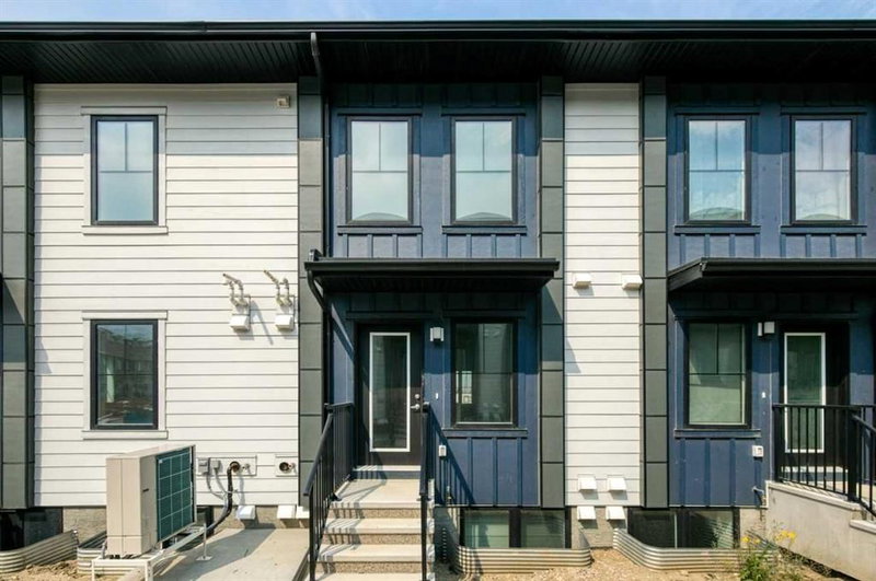203 - 40 Livingston Parade NE