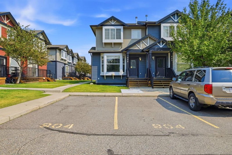 904-2066 Luxstone Boulevard SW, Airdrie — listing photo 3