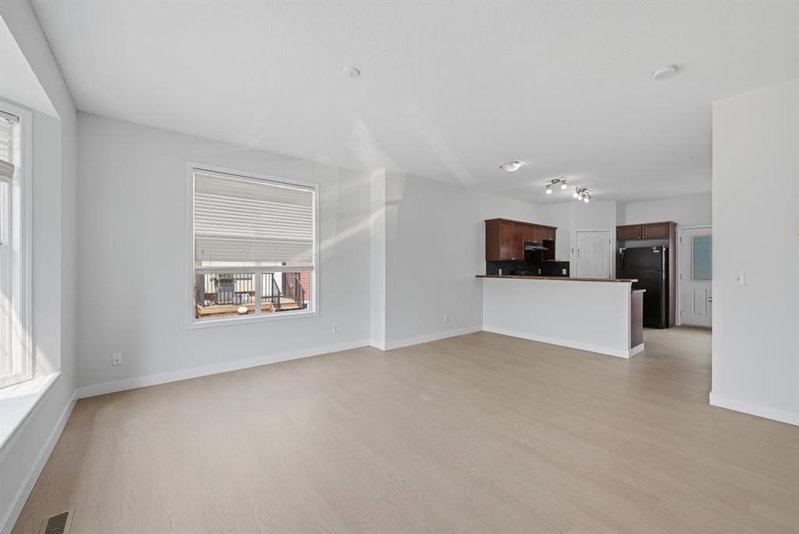 904-2066 Luxstone Boulevard SW, Airdrie — listing photo 4