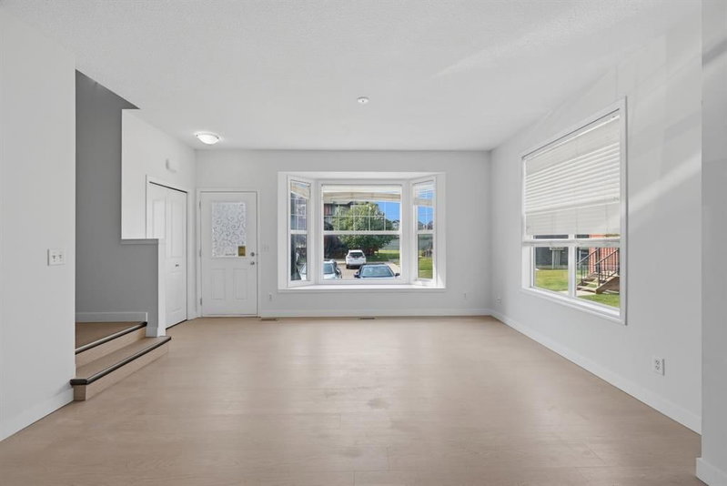 904, 2066 Luxstone Boulevard SW, Luxstone — interior photo 5