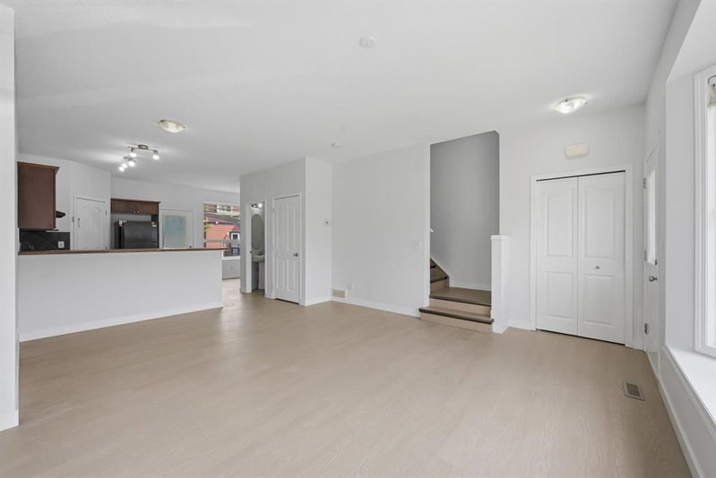 904, 2066 Luxstone Boulevard SW, Luxstone — interior photo 6