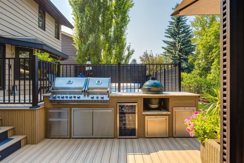 191 Canterville Drive SW, Canyon Meadows — interior photo
