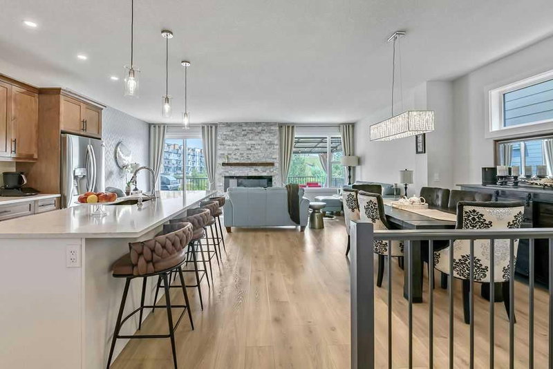 100 Cranbrook Gardens SE, Cranston — interior photo 5