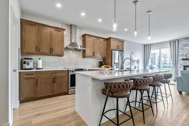 100 Cranbrook Gardens SE, Cranston — interior photo 6