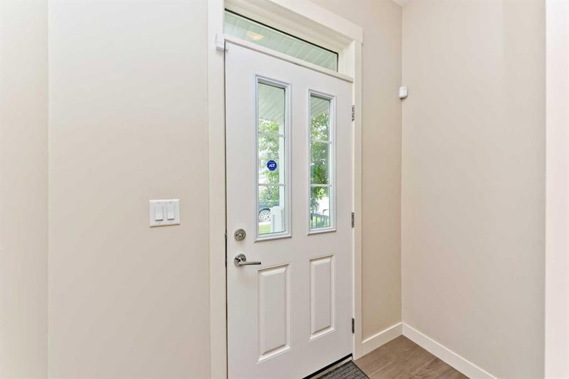 373 Nolancrest Heights NW, Nolan Hill — interior photo 5