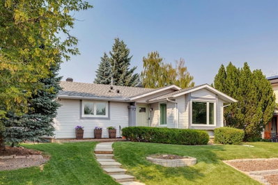 92 Woodford Drive SW