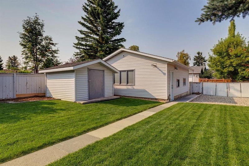 92 Woodford Drive SW, Woodbine — interior photo