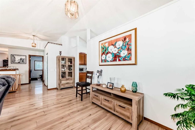 68 Harvest Oak Way NE, Harvest Hills — interior photo 6