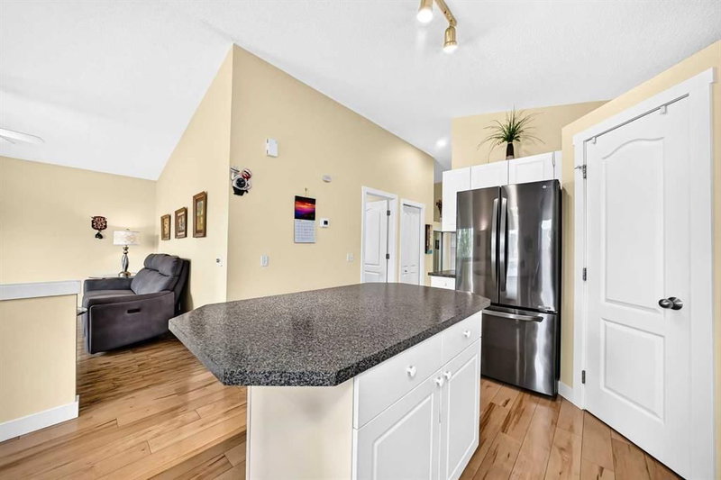50 Somerside Manor SW, Somerset — interior photo 6