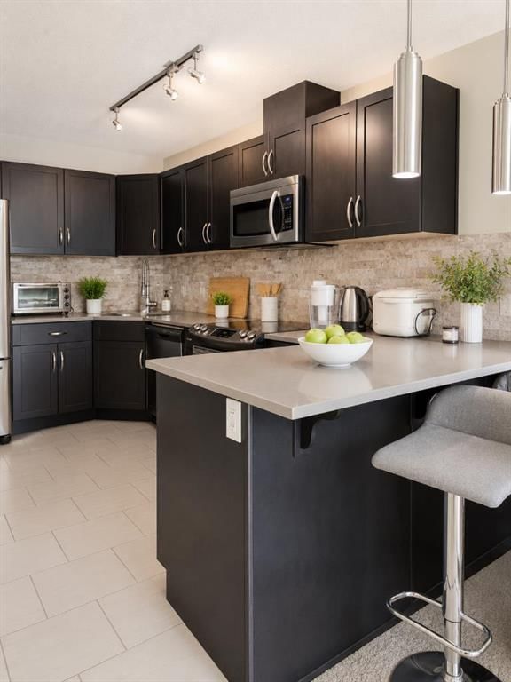 806, 1320 1 Street SE, Beltline — interior photo
