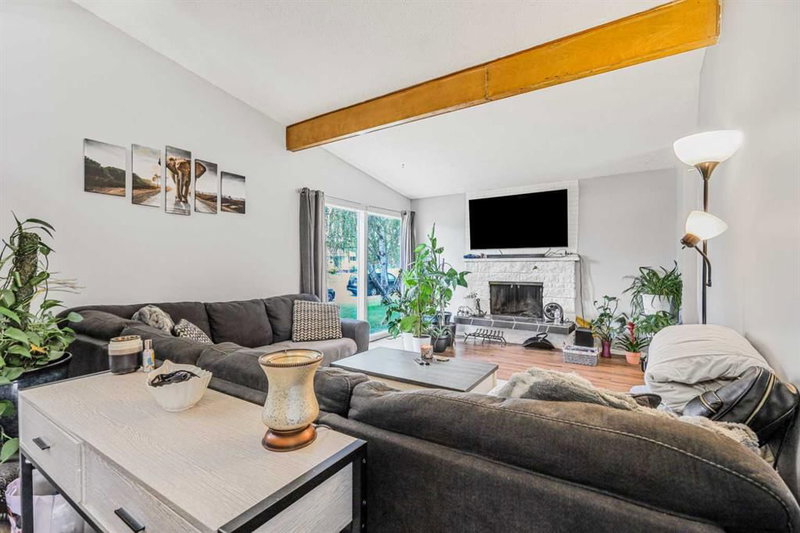 5112 Maryvale Drive NE, Marlborough — interior photo