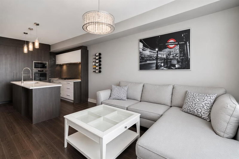 209, 119 19 Street NW, West Hillhurst — interior photo