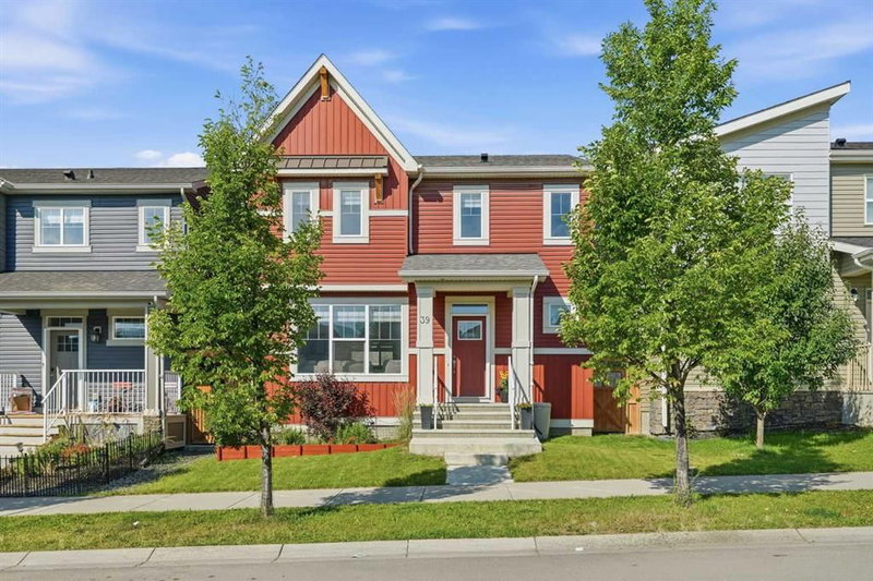 39 Lucas Boulevard NW, Calgary, Alberta