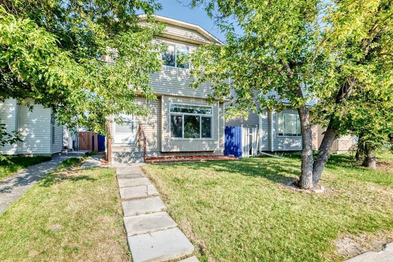 77 Martinbrook Road NE — listing photo