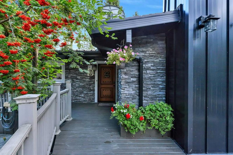 9 Cronquist Close