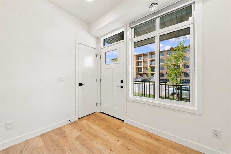 189 148 Avenue NW, Livingston — interior photo 6