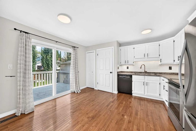 116 McKerrell Close SE