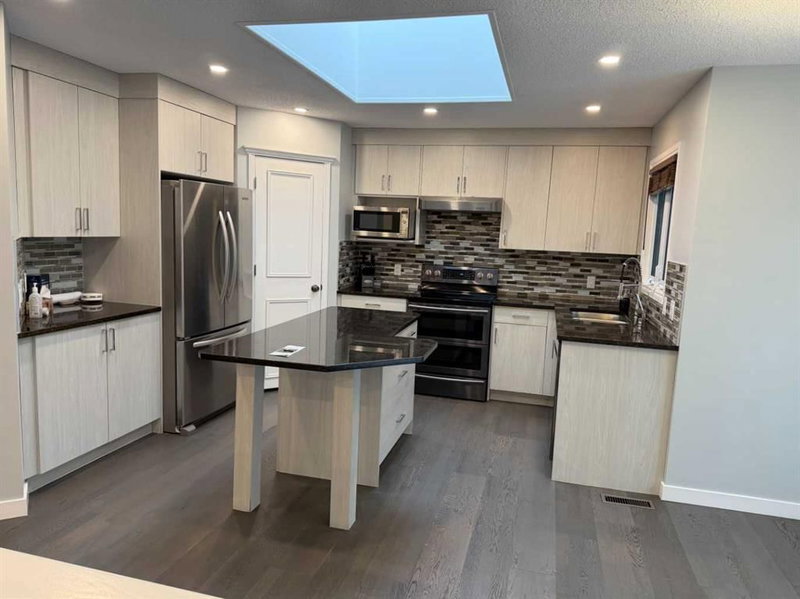 376 Sunlake Road SE, Sundance — interior photo 6