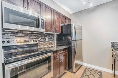 305 - 195 Kincora Glen Road NW