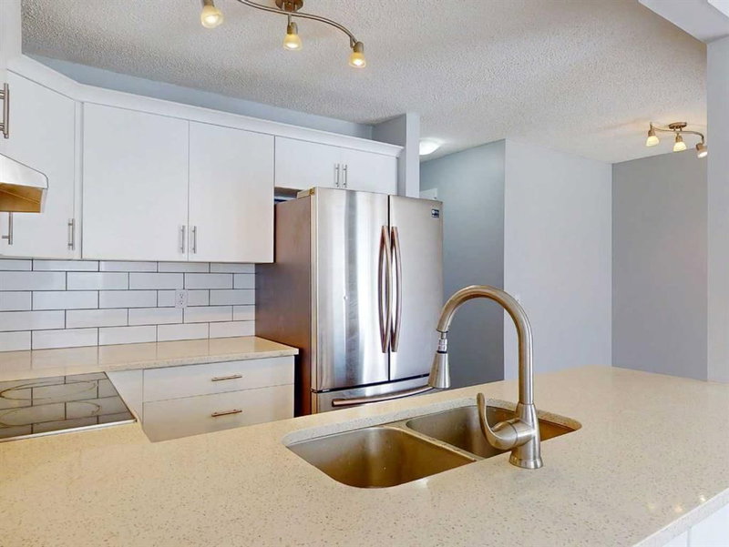 75 Panatella Villas NW, Panorama Hills — interior photo 6