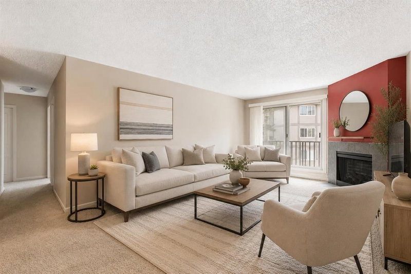 522, 6400 Coach Hill Road SW, Coach Hill — photo 2