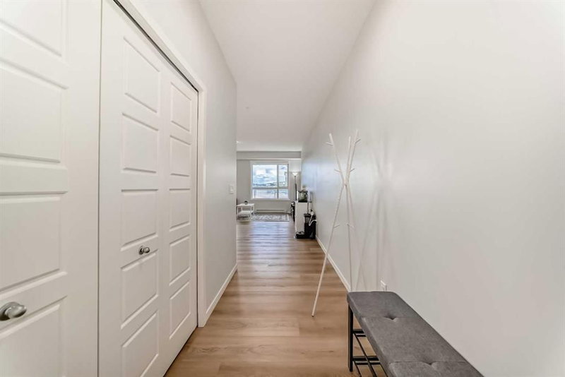 4315, 550 Belmont Street SW, Belmont — interior photo 5