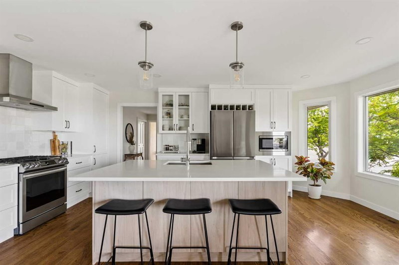 Detached at 5 Sienna Hills Court SW, Signal Hill — listing photo