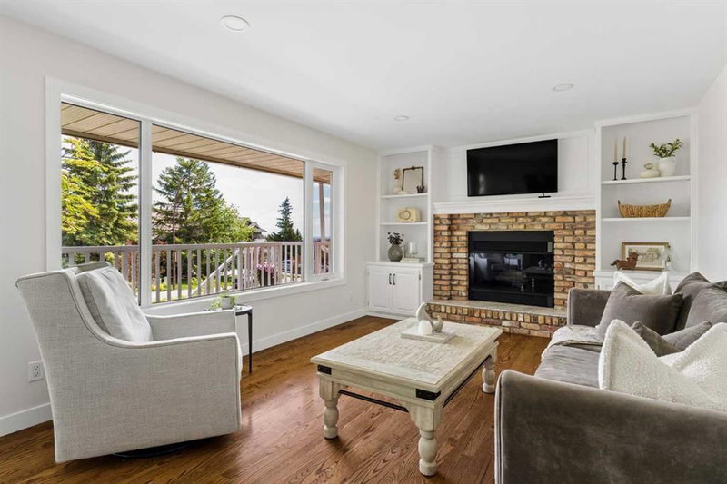 5 Sienna Hills Court SW, Signal Hill — interior photo 5
