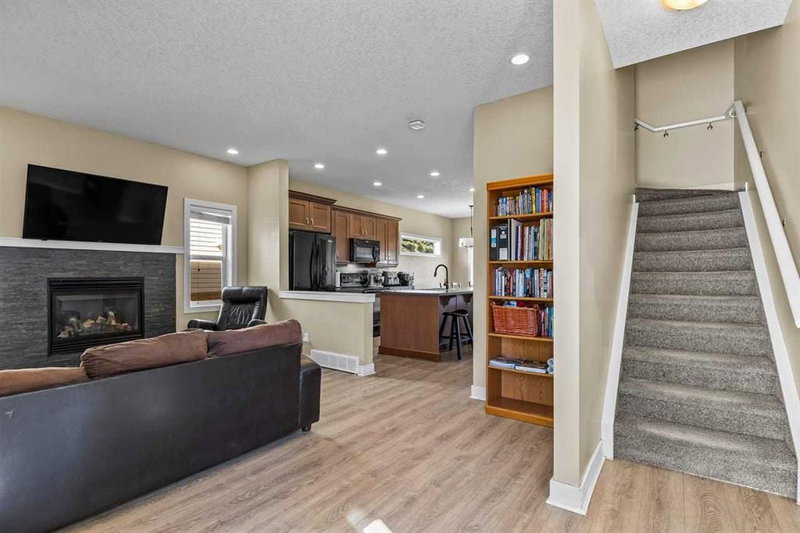 1004 Shantz Place