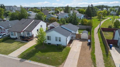 198 BIRD Crescent