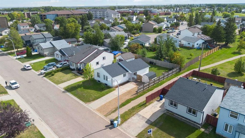 198 BIRD Crescent