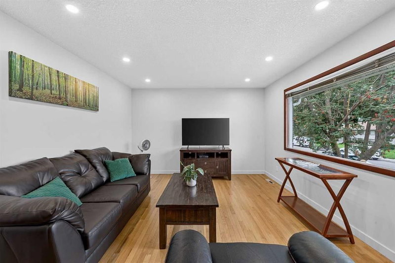 1032 Mayland Drive NE, Mayland Heights — interior photo 5