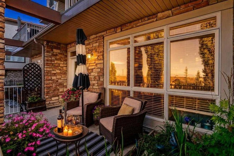 2, 140 Rockyledge View NW, Rocky Ridge — interior photo