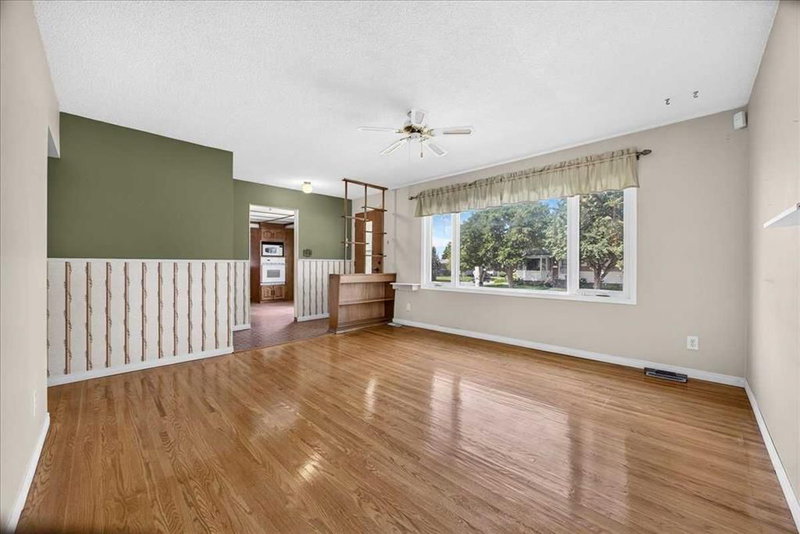 1060 Motherwell Road NE, Mayland Heights — interior photo 6