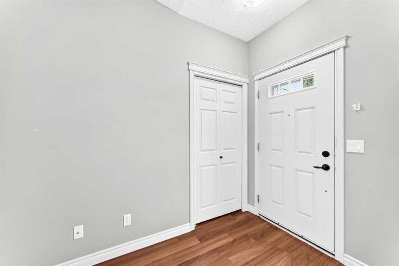 201 Sunvale Crescent NE, High River — interior photo 5