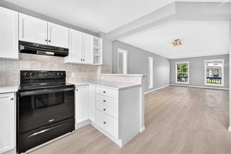 15 Prestwick Place SE, McKenzie Towne — interior photo