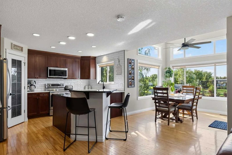 1713 High Park Drive NW, Highwood Lake — interior photo 5