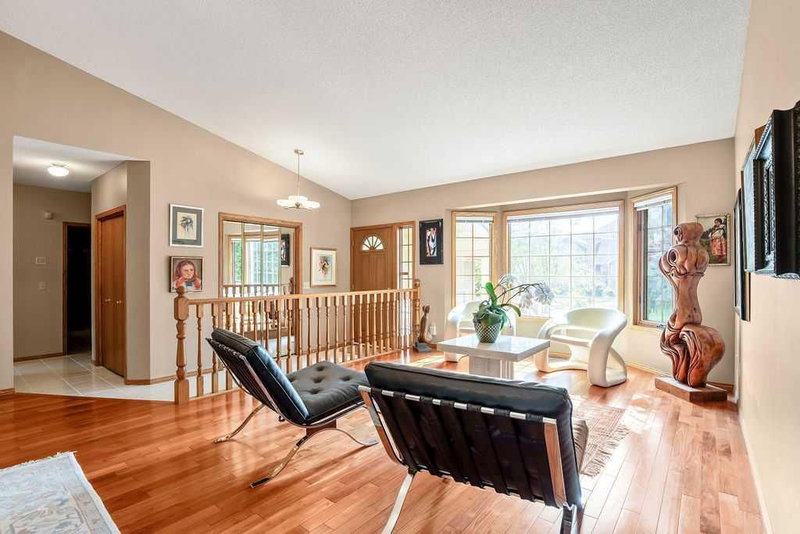 208 Hawkview Manor Place NW