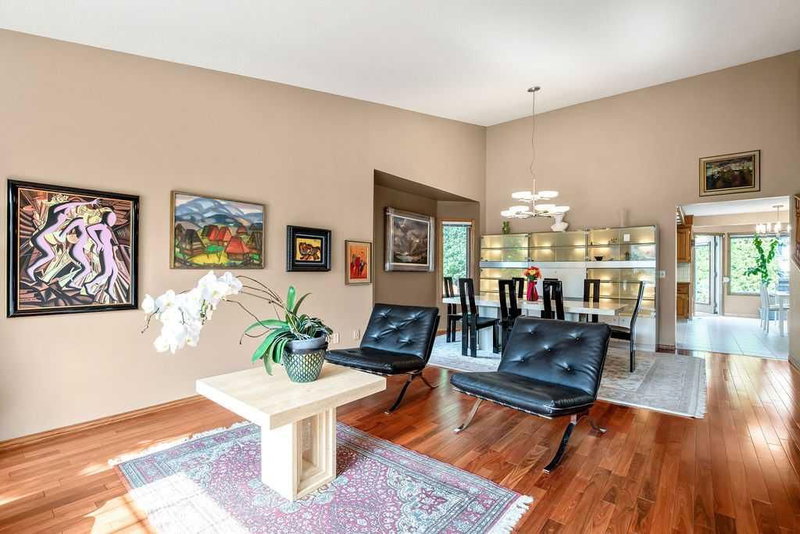 208 Hawkview Manor Place NW, Hawkwood — interior photo