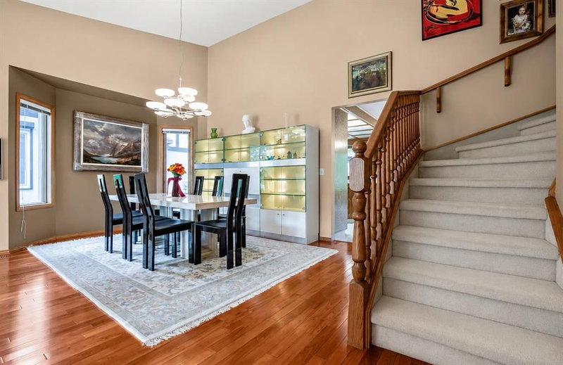 208 Hawkview Manor Place NW, Hawkwood — interior photo 6