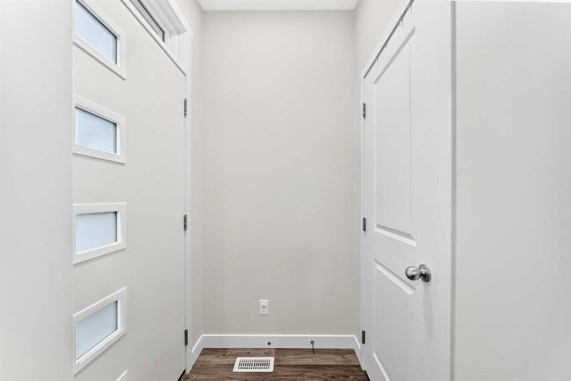 112 Carrington Boulevard NW, Carrington — interior photo 5