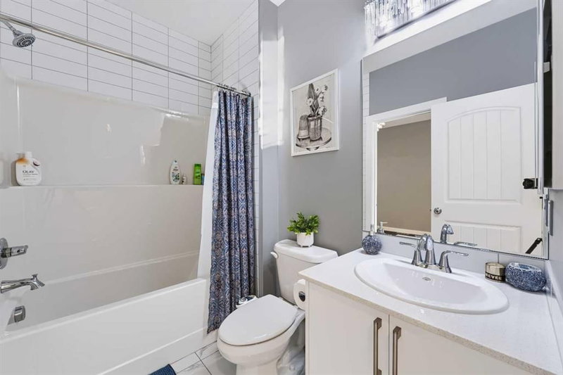 314 Red Sky Terrace NE, Redstone — interior photo