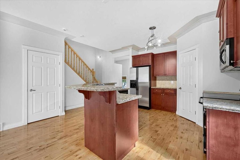 125 25 Avenue NW, Tuxedo Park — interior photo 5