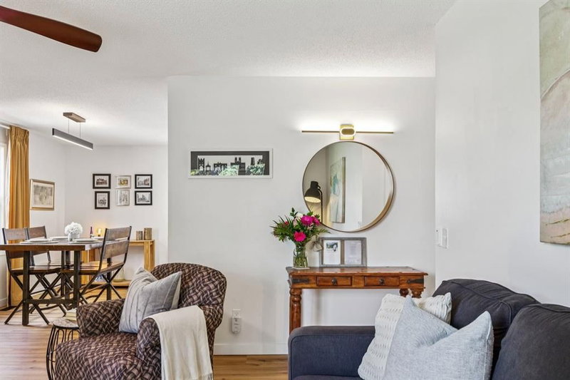 532 Queensland Circle SE, Queensland — interior photo 5