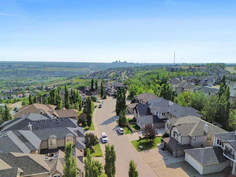 14 Coulee View SW