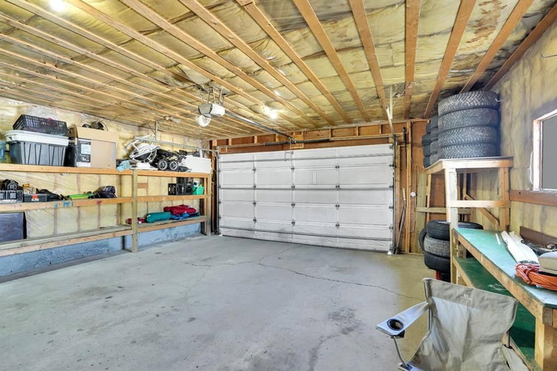 39 Ventura Road NE, Vista Heights — interior photo 6