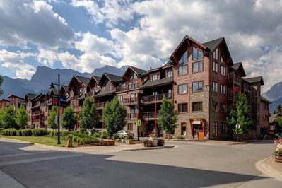 107 - 707 Spring Creek Drive