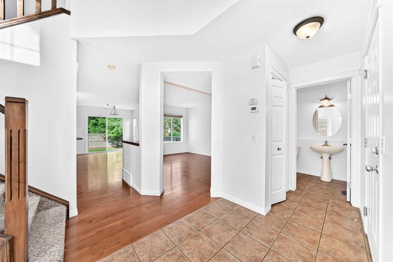 294 Cougar Plateau Way SW, Cougar Ridge — interior photo 5