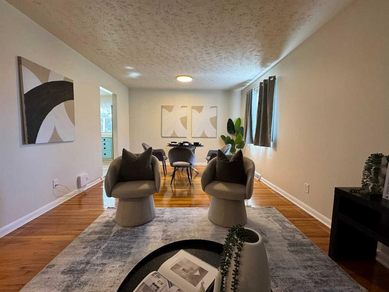 4312 45 Street SW, Glamorgan — interior photo 5